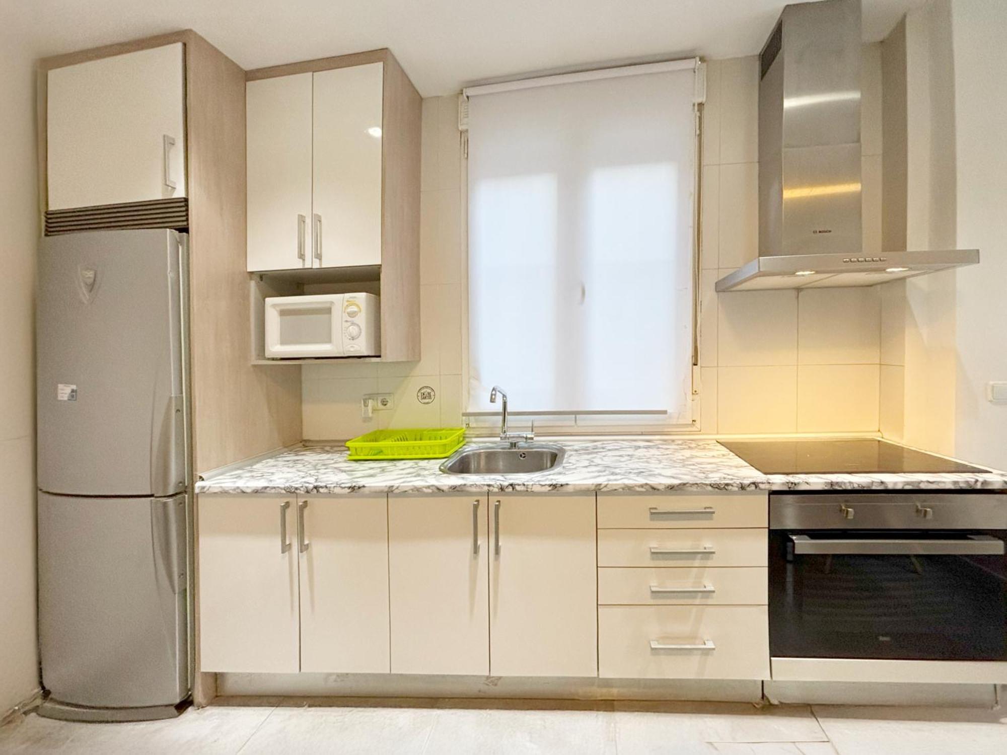 Apartamento Bright, With A Patio And A Good Area